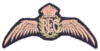 A good pair of WWI Royal Flying Corps breast wings, coloured embroidery on blue background. GC £