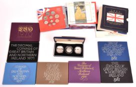 EIIR UK Proof sets: 1970 ½ crown to ½ d (8 coins); 1971, 50p to ½p (6 coins); 1977, Crown and 50p to