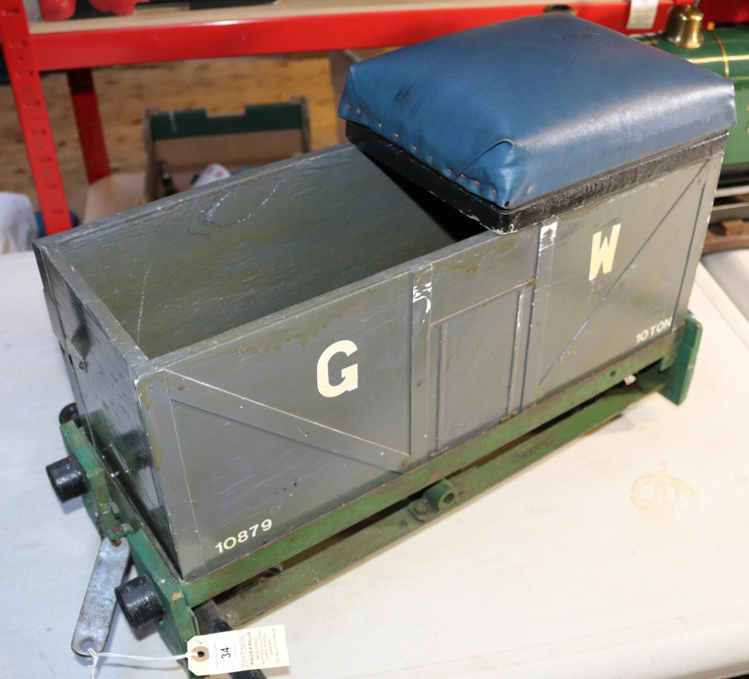 A 5 inch gauge driving truck presented as a GWR style 10-ton open wagon. For ground level running - Image 2 of 2