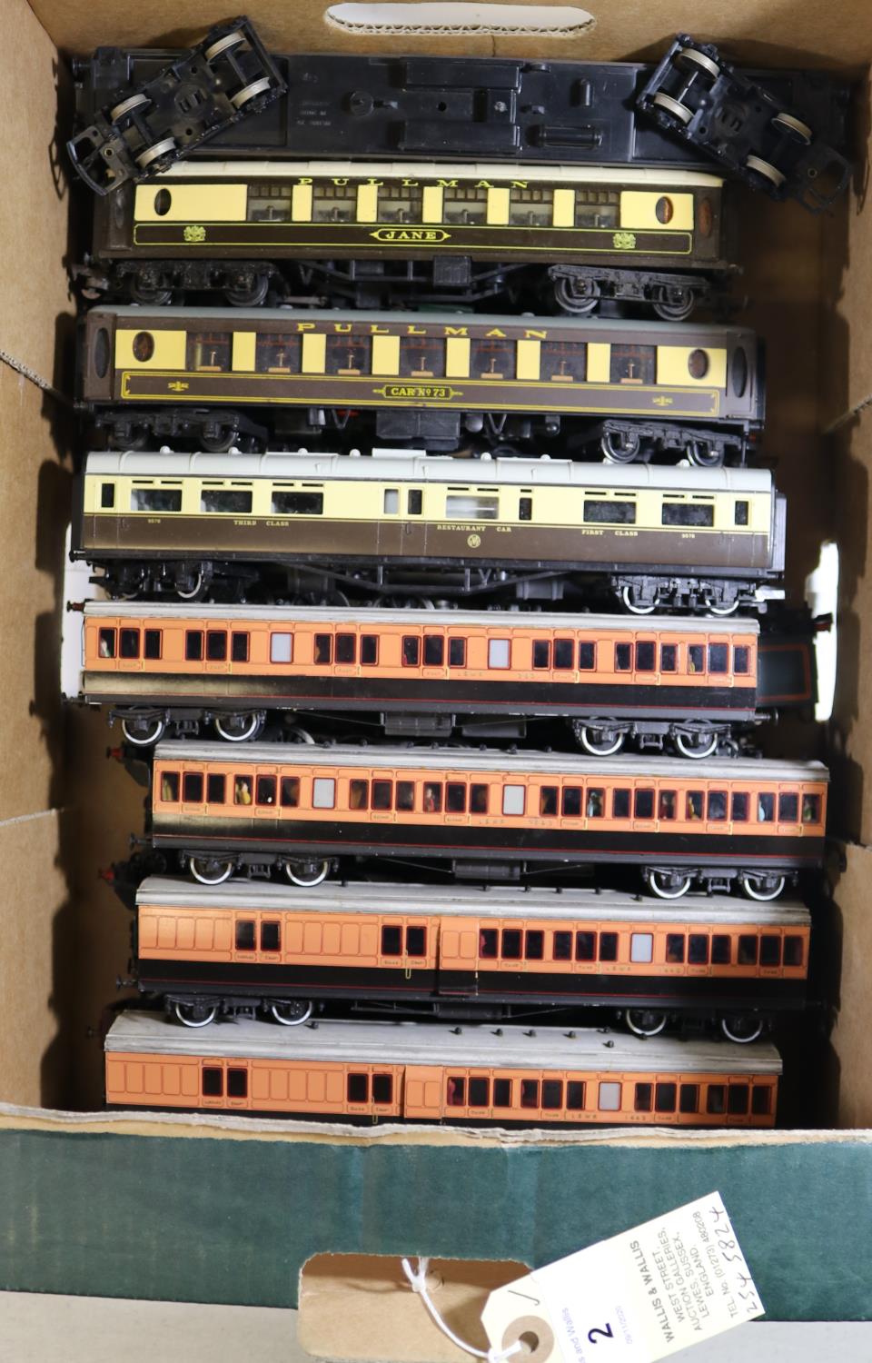 Quantity of Trix, Tri-ang, Wrenn etc model railway. 3x Trix- Bo-Bo diesel hydraulic locomotive,