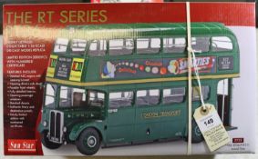 A Sun Star 1:24 scale London Transport 1955 AEC RT36 (FXT 211) in green (2922). Garage HG3,