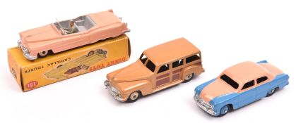 3 Dinky Toys American Cars. Ford Fordor Sedan (139A/170), high-line example in pink and mid blue,