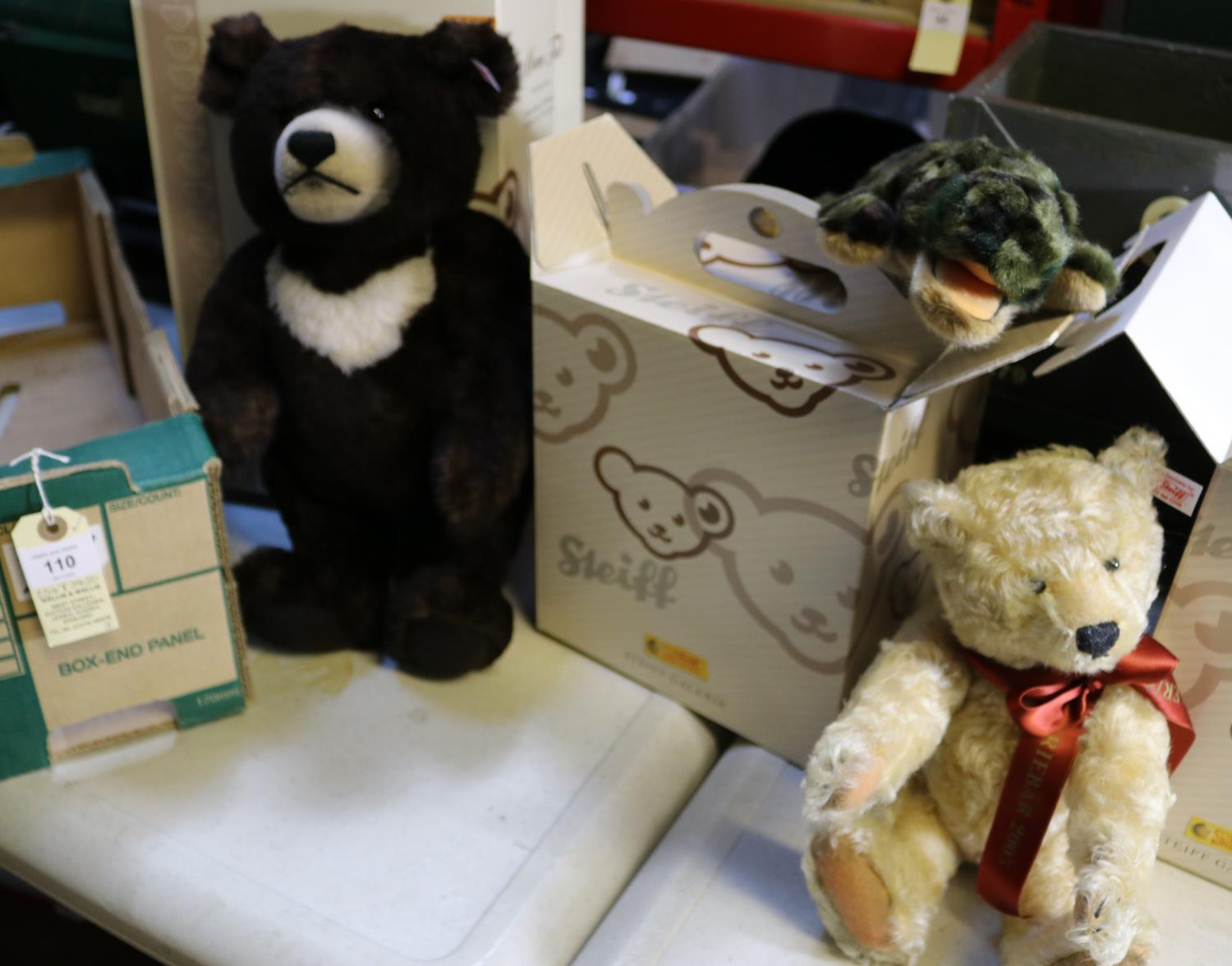 3x modern Steiff Teddy Bears. A Moon Ted in Dark Brown (40cm). A smaller Galeriebar 2005 teddy