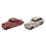2 Dinky Toys 39 Series. Oldsmobile 6 sedan (39b). An example in light grey with black painted
