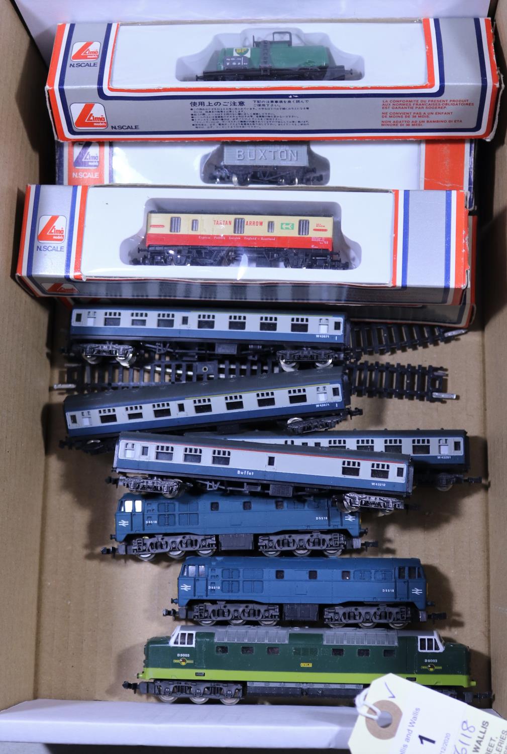 11x N gauge railway items. Including 3x BR diesel locomotives; a Class 55 Co-Co Deltic loco, Meld