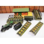 4x O gauge items. A Krause Fandor clockwork 0-4-0 tender locomotive, 3501, in lined green livery