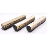 3x O gauge coarse scale GWR corridor coaches. Kit-built on wooden chassises. An Autocoach, 187.