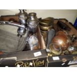 2 boxes of brass and metalware