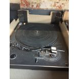 Gemini XL100 turntable