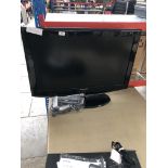 A Samsung LE32R87BDX 32" led tv with remote