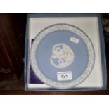 5 Wedgwood Jasperware plates