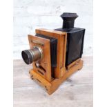 A Sands Hunter Coronet magic lantern type enlarger with lens.