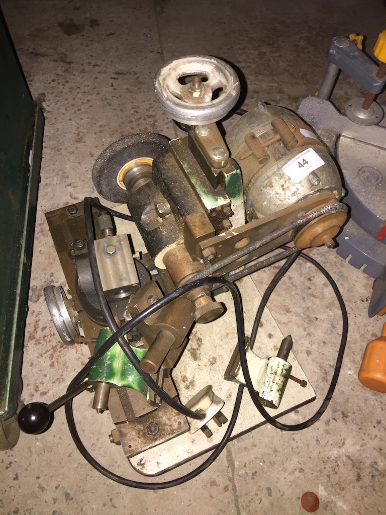 Electric grinder - for bench