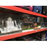 4 architect's models of houses and 1 model of Taj Mahal in perspex display cases.