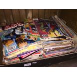 A box of Judge Dredd, 2000AD and some Marvel comics etc