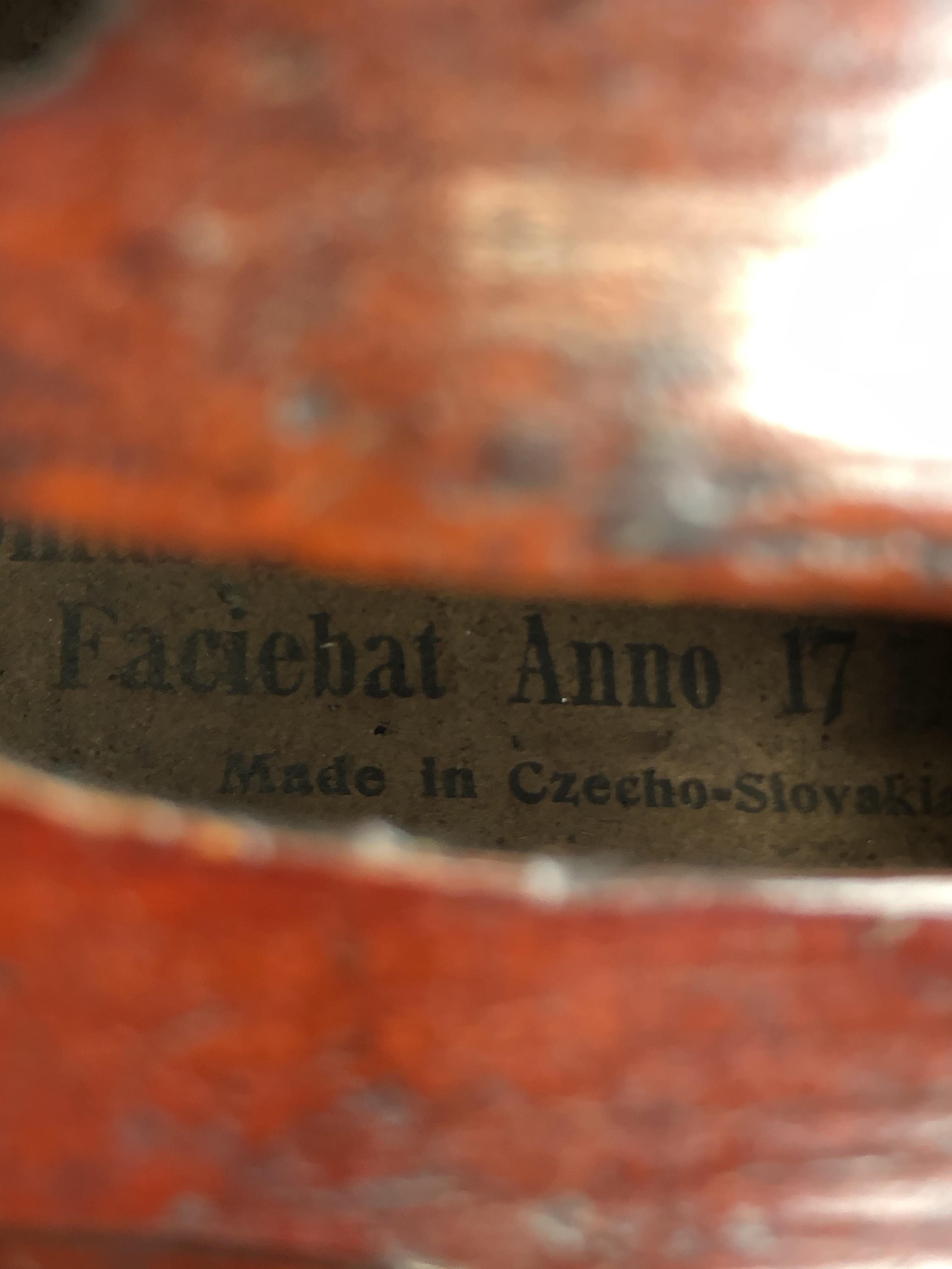 A late 19th violin bearing interior label 'Antonius Stradivarius Cremonensis Faciebat Anno 1777 Made - Bild 17 aus 25