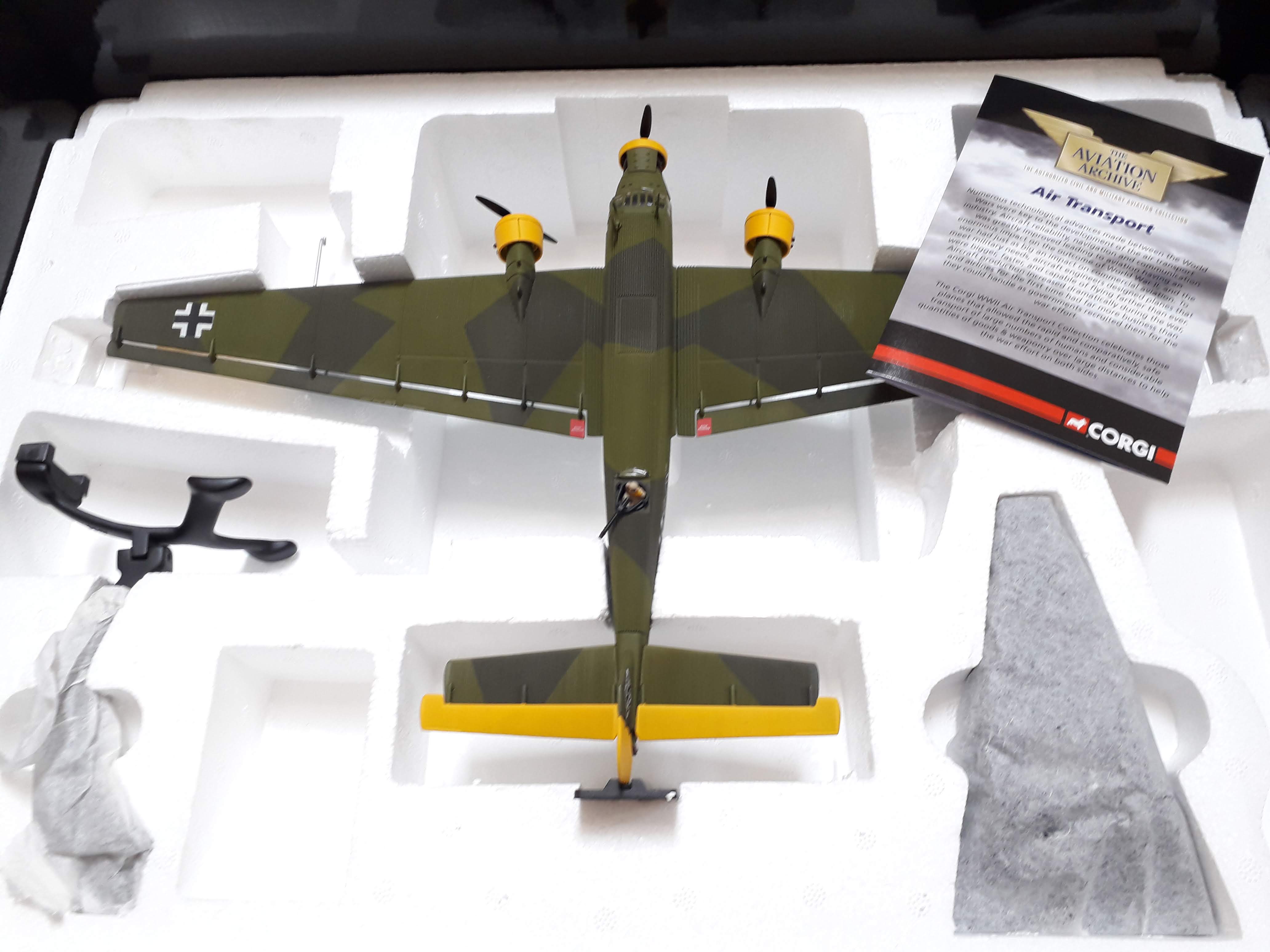 Corgi The Aviation Archive Junkers Ju-52/3m - 2KGzbV1, Milos, Greece, 1941, AA36906, 1:72 scale - Image 3 of 9