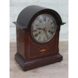 An Edwardian domed top mahogany mantle clock, height 30cm.