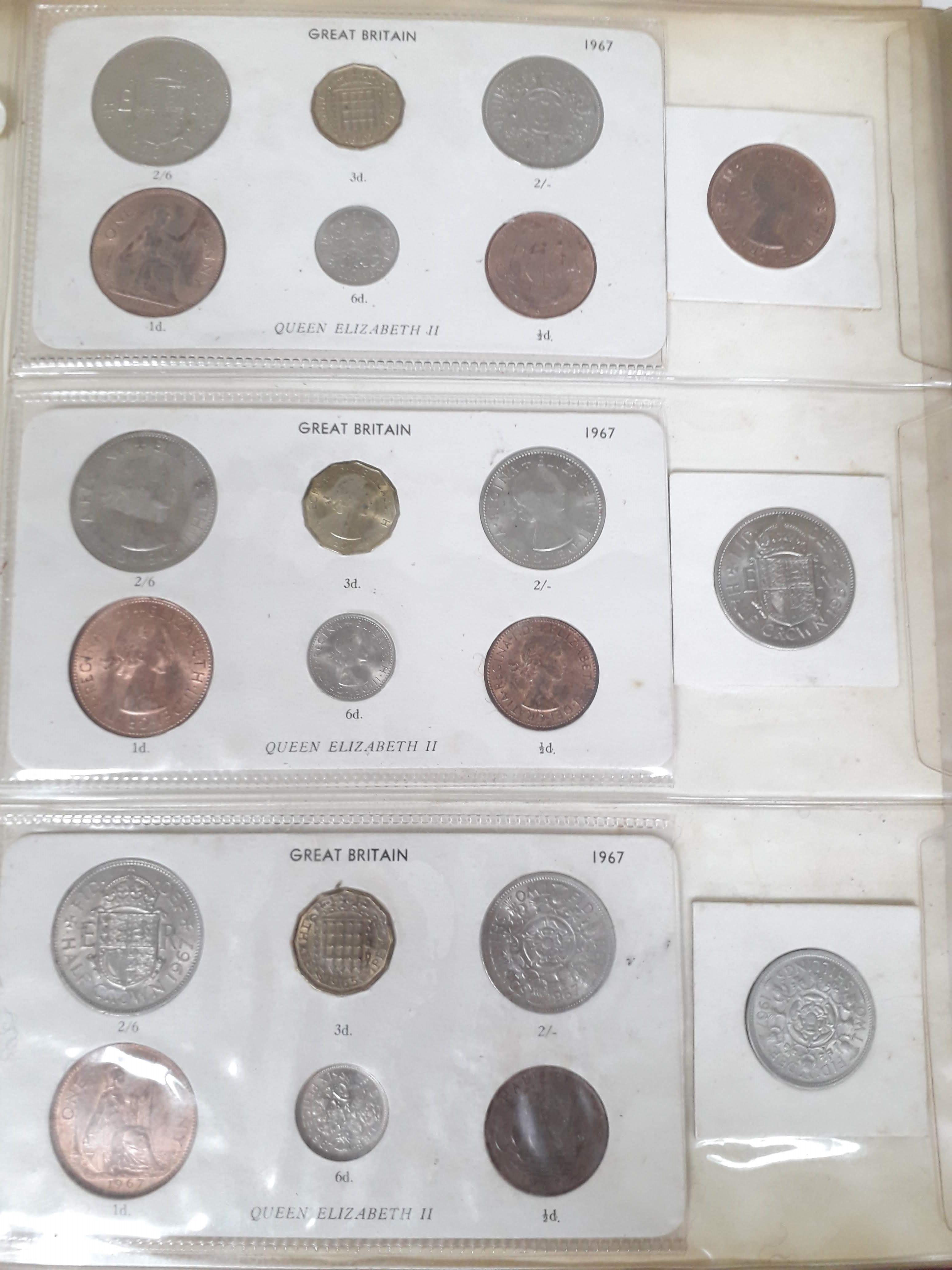 An album of GB and world coins, mainly proof sets, mid 20th century. - Bild 6 aus 12