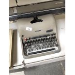 A Lexinon 80 manual typewriter