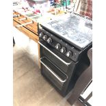 A New World Newhome electric cooker with gas hob