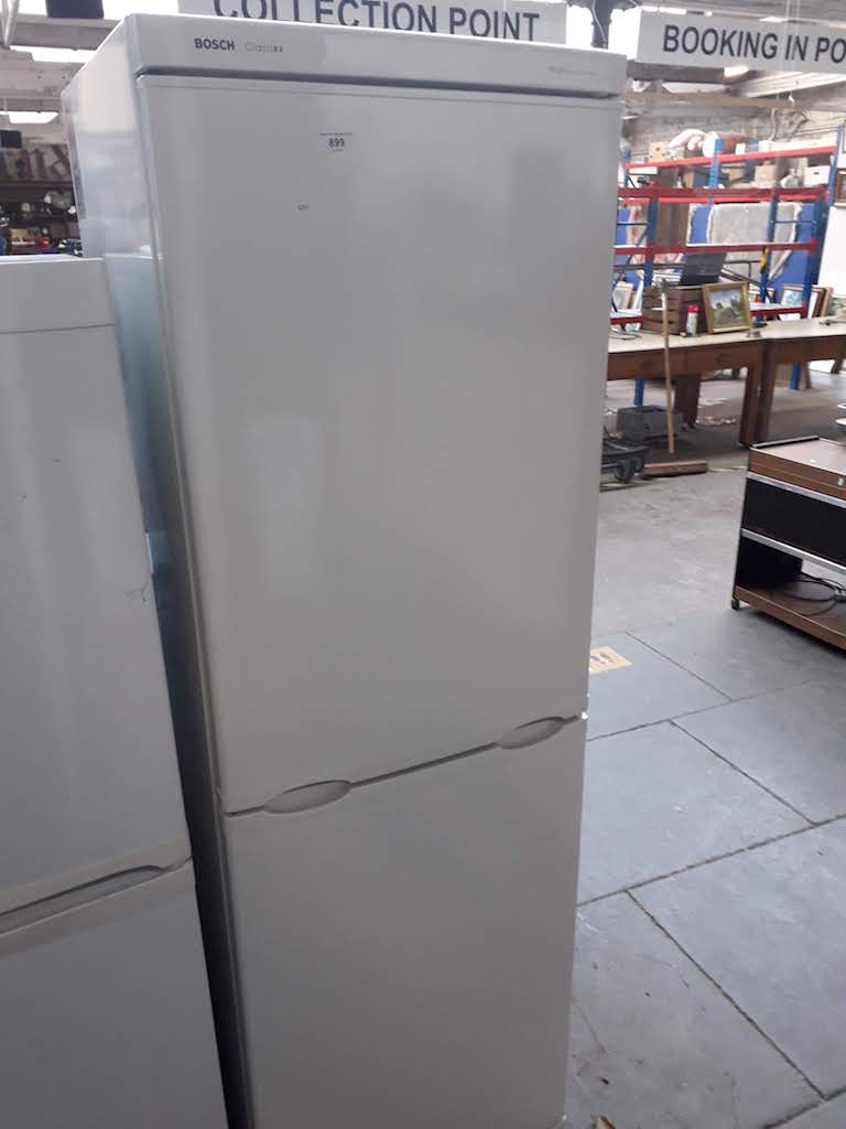 A Bosch Classixx fridge freezer