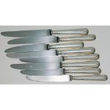A set of eight silver handled knives, A Haviland-Nye, Sheffield 1972, length 22cm each, gross weight