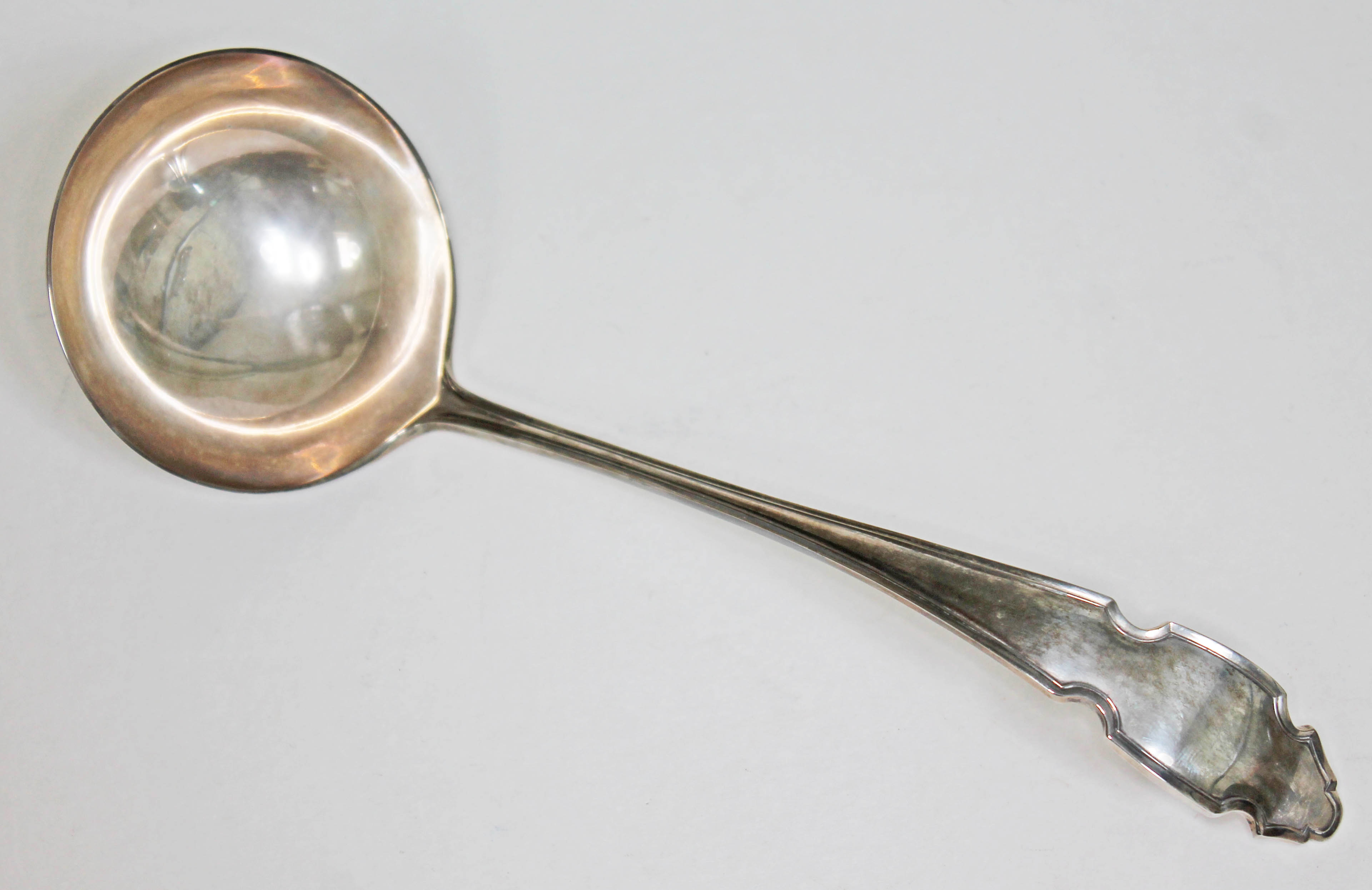 A hallmarked silver ladle, length 26cm, wt. 6 1/2oz. Condition - good, no damage/repair, minor