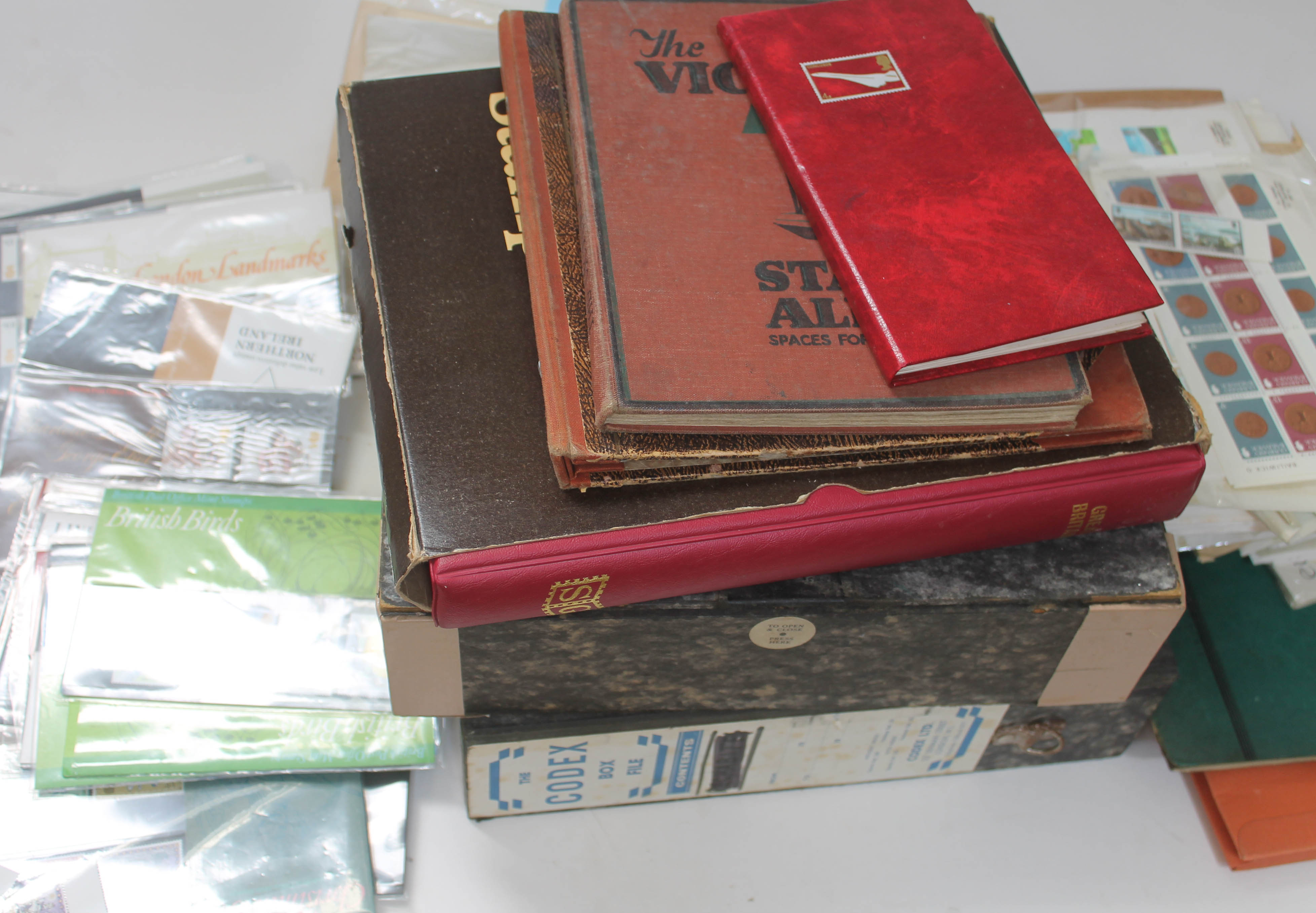 GB and world collection including British Post Office Mint Stamps, FDCs, various albums.