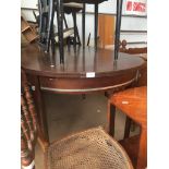 An extending dining table and 6 retro chairs Catalogue only, live bidding available via our website.