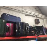 10 travel cases and some bags/satchels Catalogue only, live bidding available via our website. If