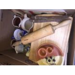 Box of kitchen ware and pots Catalogue only, live bidding available via our website. If you
