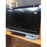 A Sony KDL-40Z4500 TV with remote Catalogue only, live bidding available via our website. If you