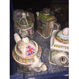 4 Sadler ornamental tea pots. Catalogue only, live bidding available via our website. If you require