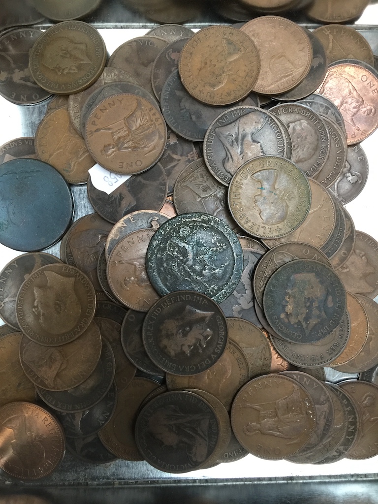 A tin of old pennies including worn "cartwheels" Catalogue only, live bidding available via our