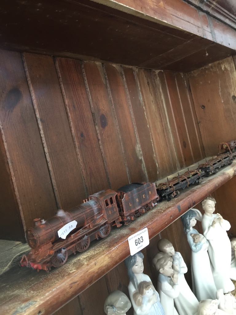 OO gauge weathered rolling stock Catalogue only, live bidding available via our website. If you