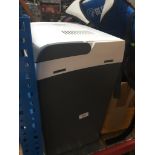 A Crivit electric coolbox. Catalogue only, live bidding available via our website. If you require