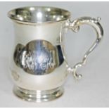 A silver tankard, Barker Brothers, Birmingham 1956, height12cm, wt. 11oz