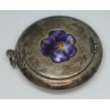 A hallmarked silver compact with floral inlay, gross wt. 22.78g.
