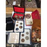 Small wooden vox of coins and small boxes with costume jewellery Catalogue only, live bidding