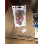A box of England crest pint glasses Catalogue only, live bidding available via our website. Please