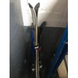 2 sets of skis and poles. Catalogue only, live bidding available via our website. Please note if you