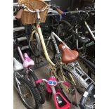 A ladies Probike 'City Discovery' bike with front basket Catalogue only, live bidding available