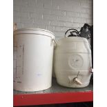 Beer brewing kit - 2 pressure barrels and gas, 2 5gal fermenting buckets Catalogue only, live