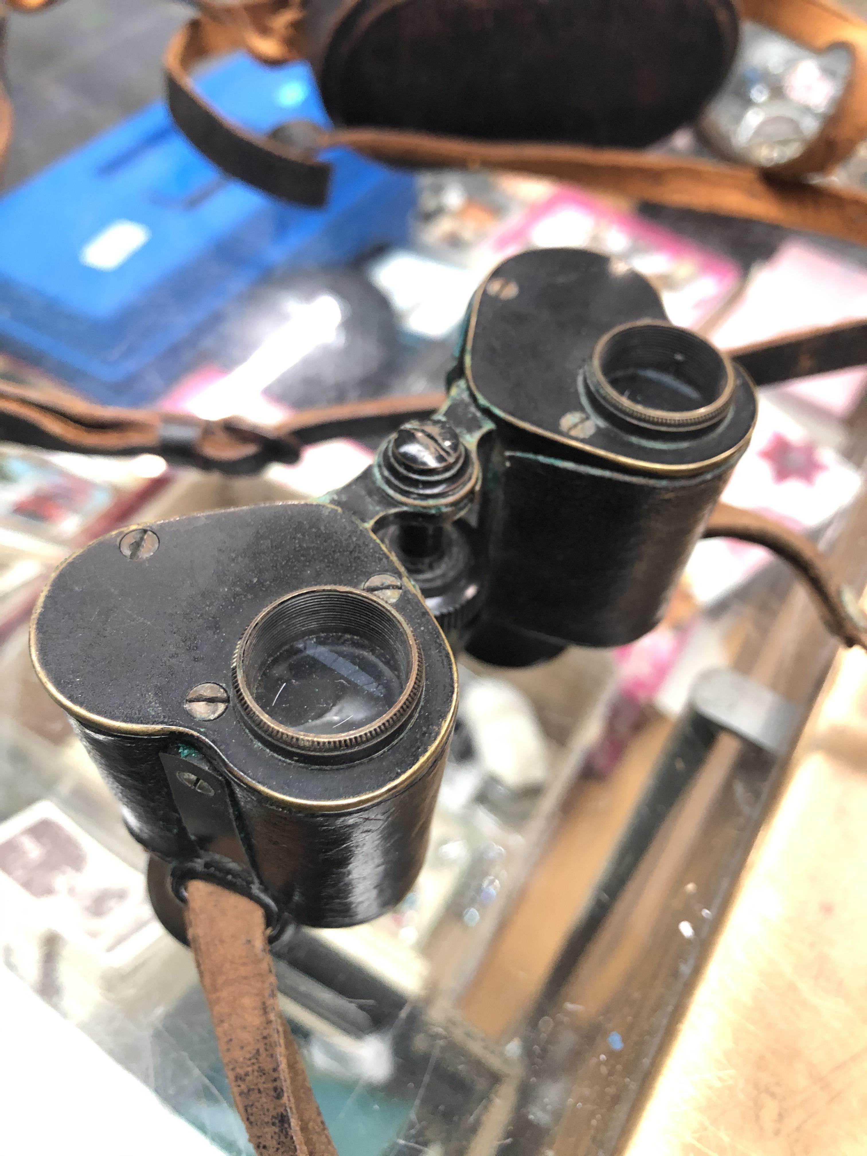 Small pair of German binoculars by C P Georz Berlin Catalogue only, live bidding available via our - Image 3 of 6