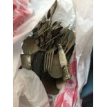 A bag of mixed cutlery etc Catalogue only, live bidding available via our website. Please note we