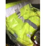 A high vis jacket - XL Catalogue only, live bidding available via our website. Please note we can