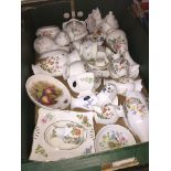 30 pieces of Aynsley china Catalogue only, live bidding available via our website. Please note we
