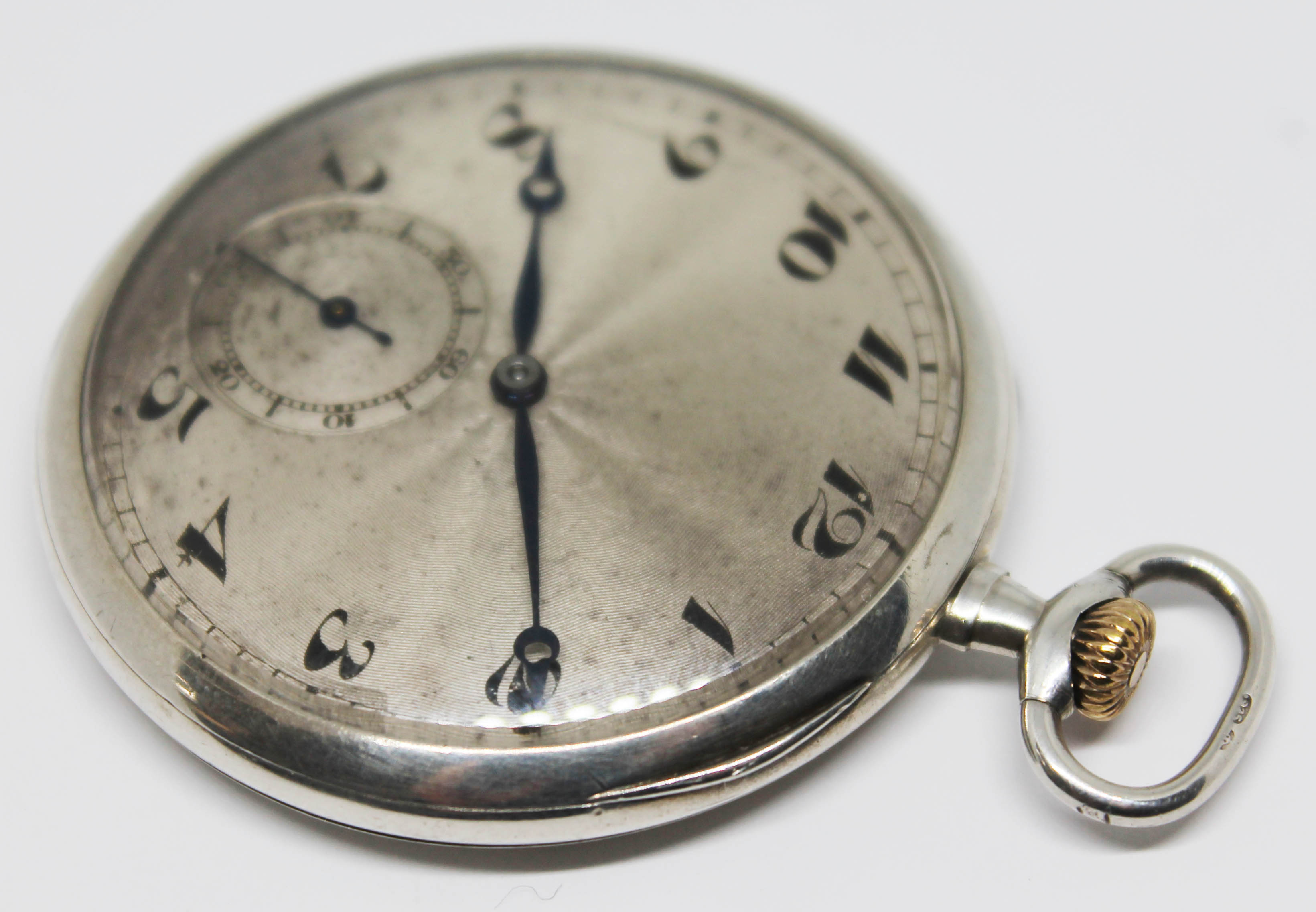A 1920s silver cased pocket watch with silver tone guilloche dial, Arabic numerals and breguet hands - Bild 4 aus 4