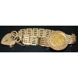A hallmarked 9ct gold gate bracelet set with an Elizabeth II 1982 half sovereign, length 16cm, gross